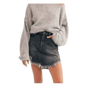 Free People Bailey Mini Jean Skirt Maverick Distressed Denim Raw Fringe Hem 27